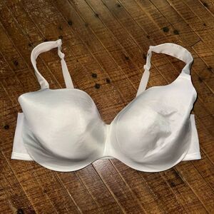 Cacique 42DD white satiny full figure underwire bra